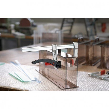 Presses légères à serrage rapide KLI