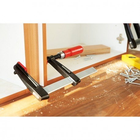 Presse à vis en fonte et acier